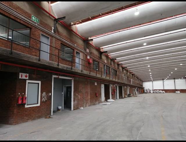 5,970M² FACTORY TO LET IN CLIFFDALE